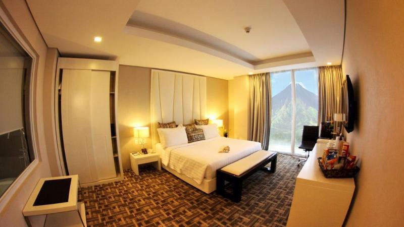 The Oriental Hotel Legazpi Exterior photo